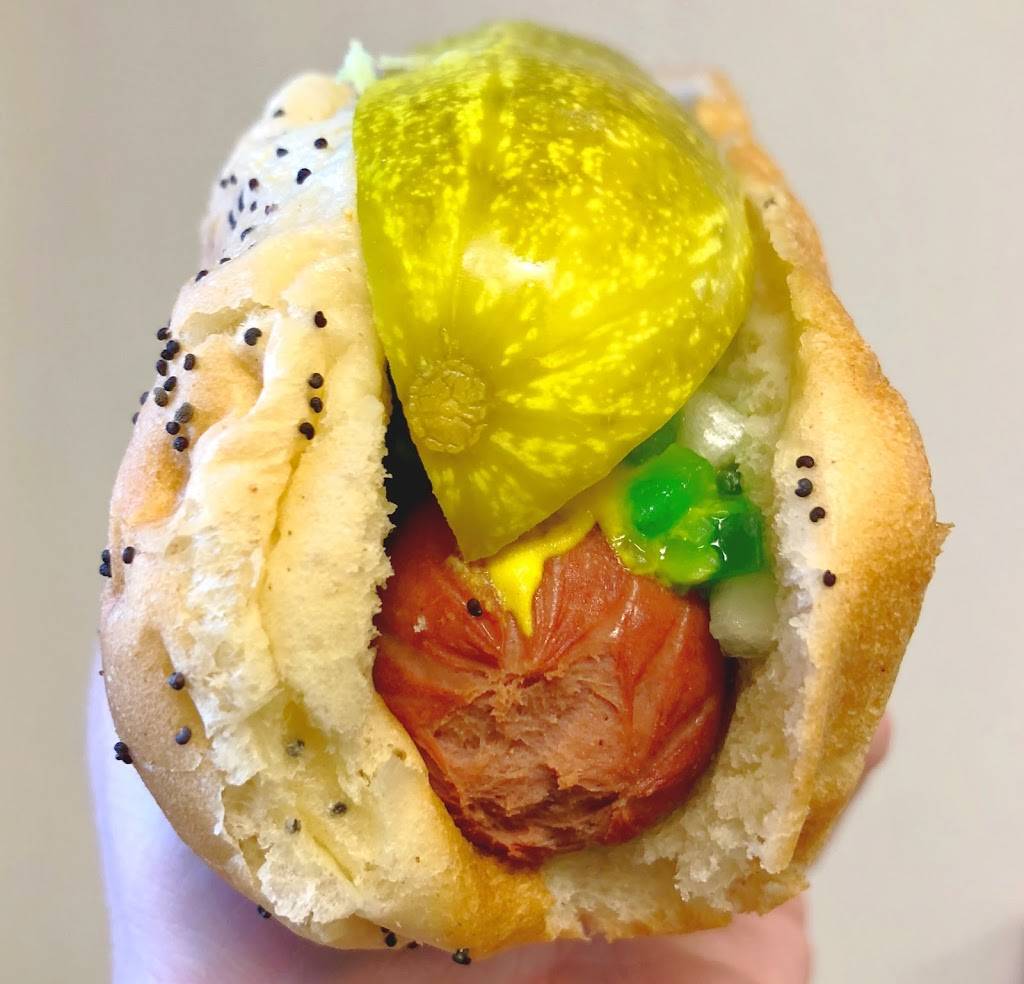 Superdawg Drive-In | restaurant | 6363 N Milwaukee Ave, Chicago, IL 60646, USA | 7737630660 OR +1 773-763-0660