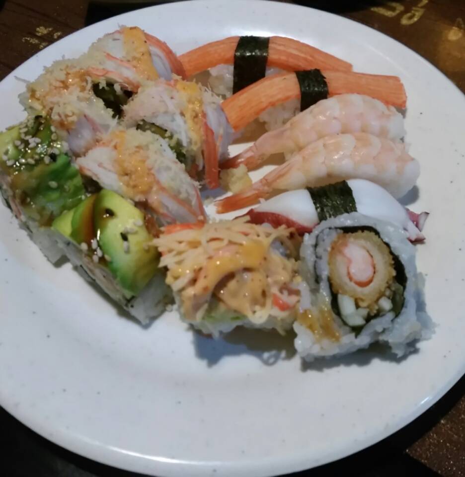 Sakura Japanese Buffet | restaurant | 870 SW Federal Hwy, Stuart, FL 34994, USA | 7726786643 OR +1 772-678-6643