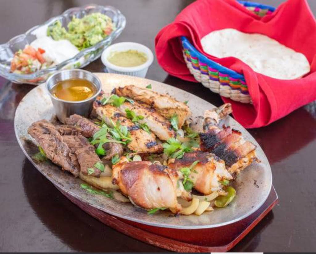 Ayaleros Tex Mex Cuisine | restaurant | 6987 Collins Ave, Miami Beach, FL 33141, USA | 3054564446 OR +1 305-456-4446