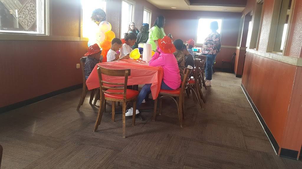 Pizza Hut | restaurant | 2418 E, US-76, Marion, SC 29571, USA | 8434231272 OR +1 843-423-1272