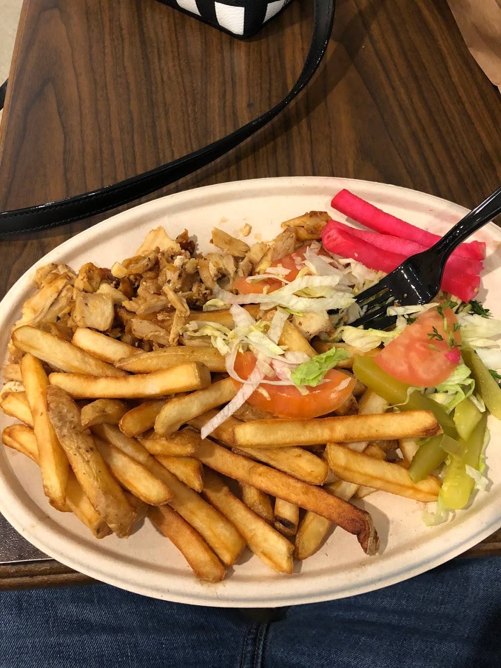 Paramount Fine Foods | restaurant | Terminal 1, 6301 Silver Dart Dr, Mississauga, ON L5P 1B2, Canada | 4167763100 OR +1 416-776-3100