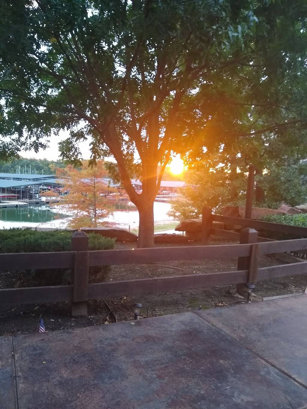 Skiatook Lakeside Grill at Crosstimbers | restaurant | 12305 Marina Dr, Sperry, OK 74073, USA | 9182887335 OR +1 918-288-7335