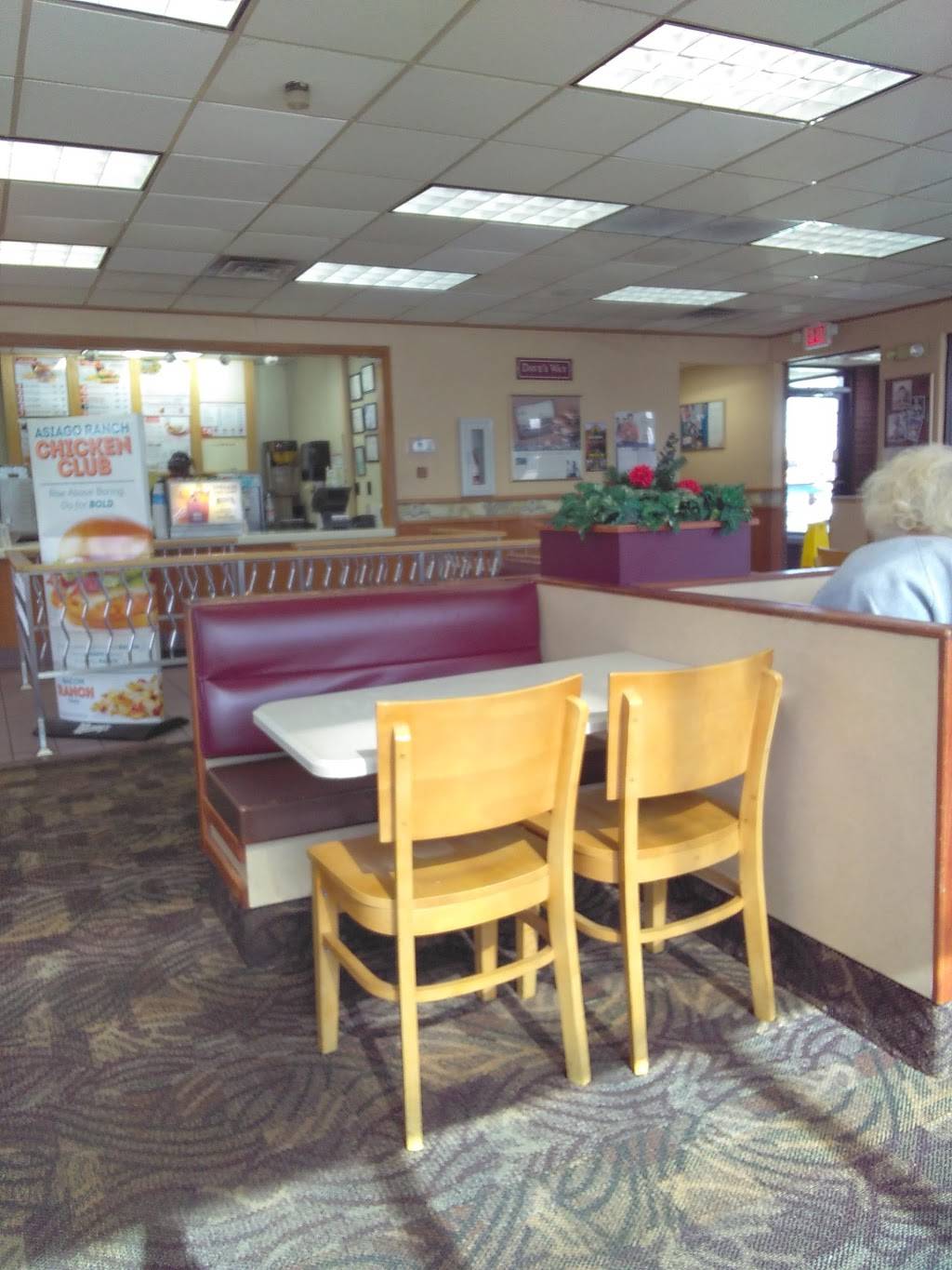 Wendys | restaurant | 330 W. Nine Mile Rd, Hazel Park, MI 48030, USA | 2485410048 OR +1 248-541-0048