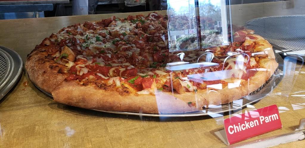 Joannes Gourmet Pizza | meal takeaway | 1605, 1067 Northern Blvd, Roslyn, NY 11576, USA | 5168698686 OR +1 516-869-8686