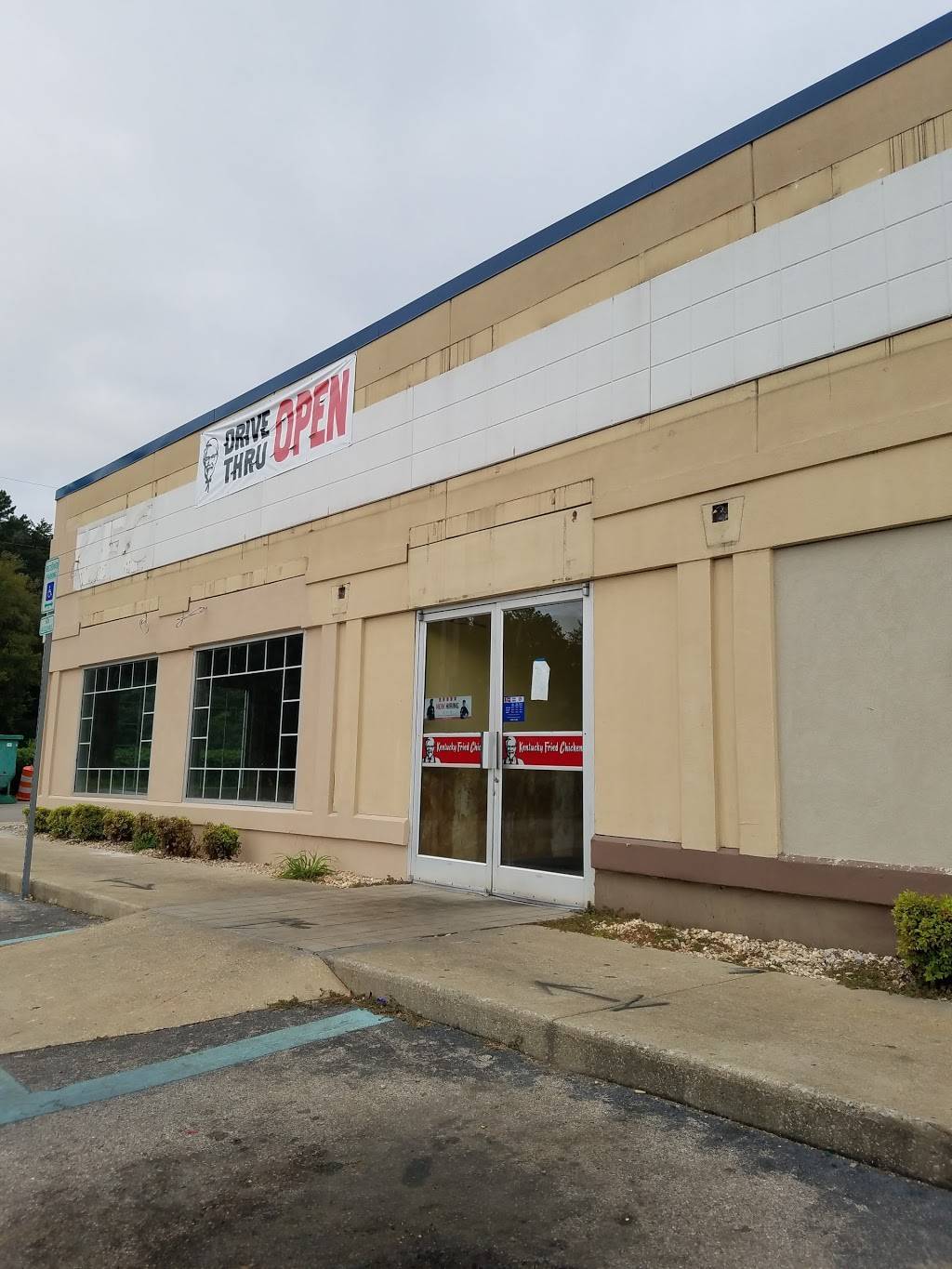 KFC | restaurant | 7159 Aaron Aronov Dr, Fairfield, AL 35064, USA | 2057802002 OR +1 205-780-2002