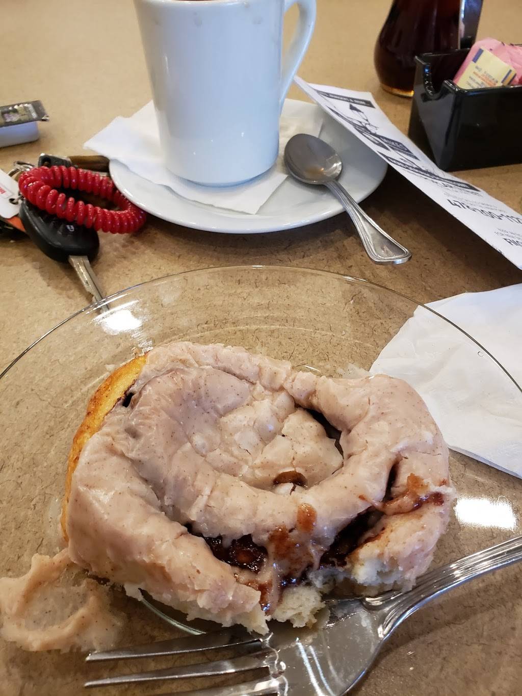 Famous Mikes | restaurant | 524 Poplar St, Macon, GA 31201, USA | 4782001122 OR +1 478-200-1122