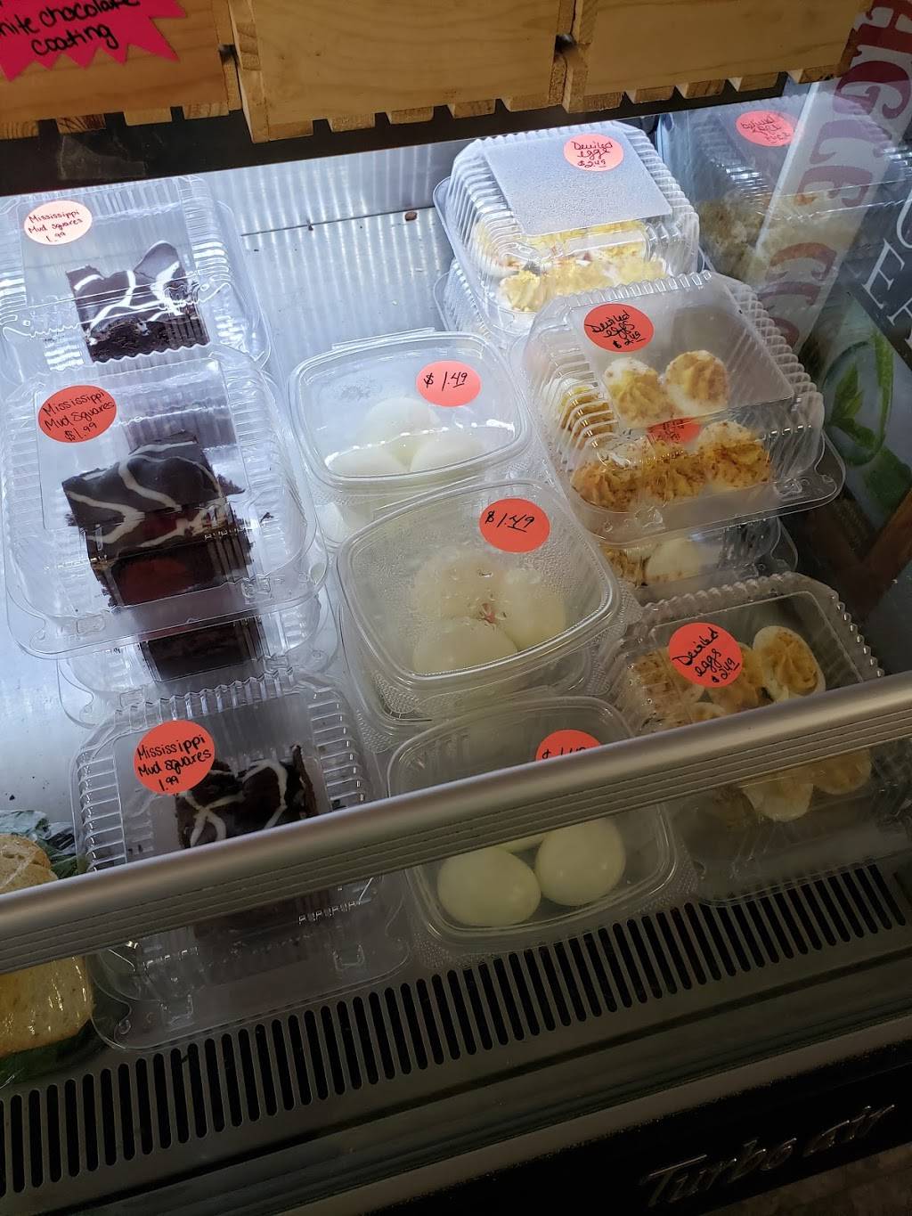 Boutins Mini Market | meal takeaway | 298 VT-101, North Troy, VT 05859, USA | 8029881170 OR +1 802-988-1170