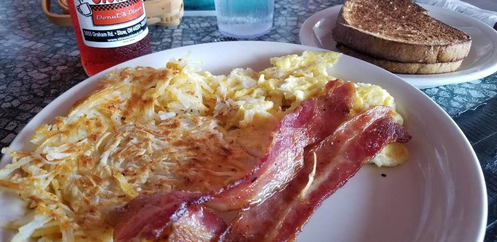 Stownut Donut & Diner | bakery | 3055 Graham Rd, Stow, OH 44224, USA | 3306761300 OR +1 330-676-1300