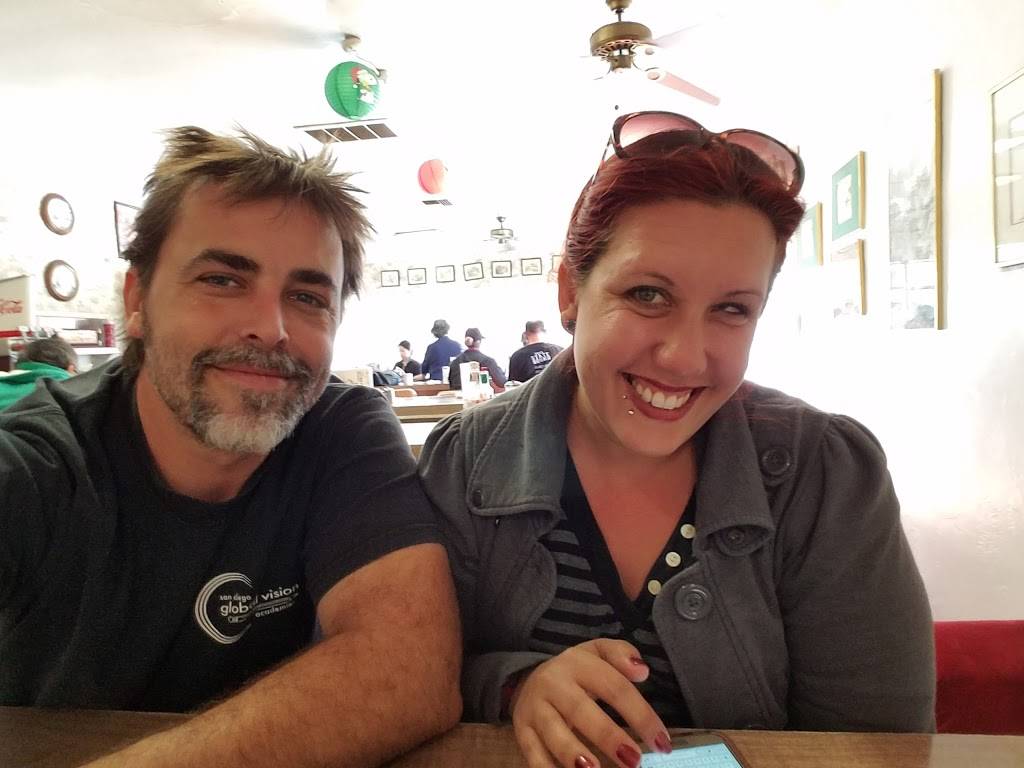 Luckys Golden Phoenix | restaurant | San Diego, CA 92104, USA | 6192972760 OR +1 619-297-2760