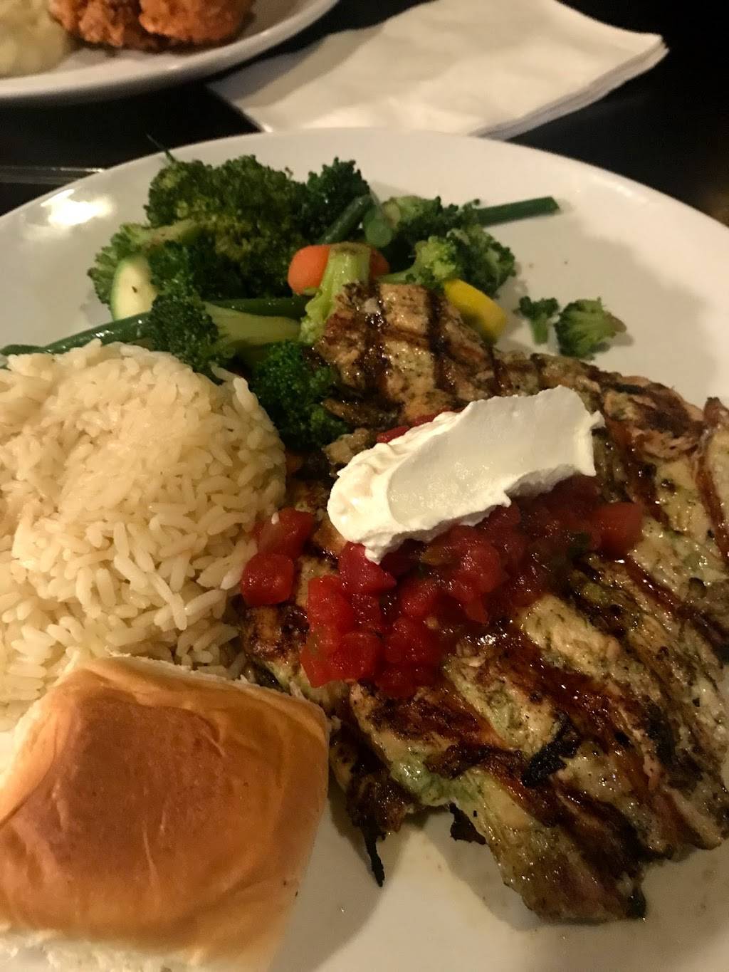 Magoos Grill of Pleasant Hill | restaurant | 1250 Contra Costa Blvd # 203, Pleasant Hill, CA 94523, USA | 9256824868 OR +1 925-682-4868