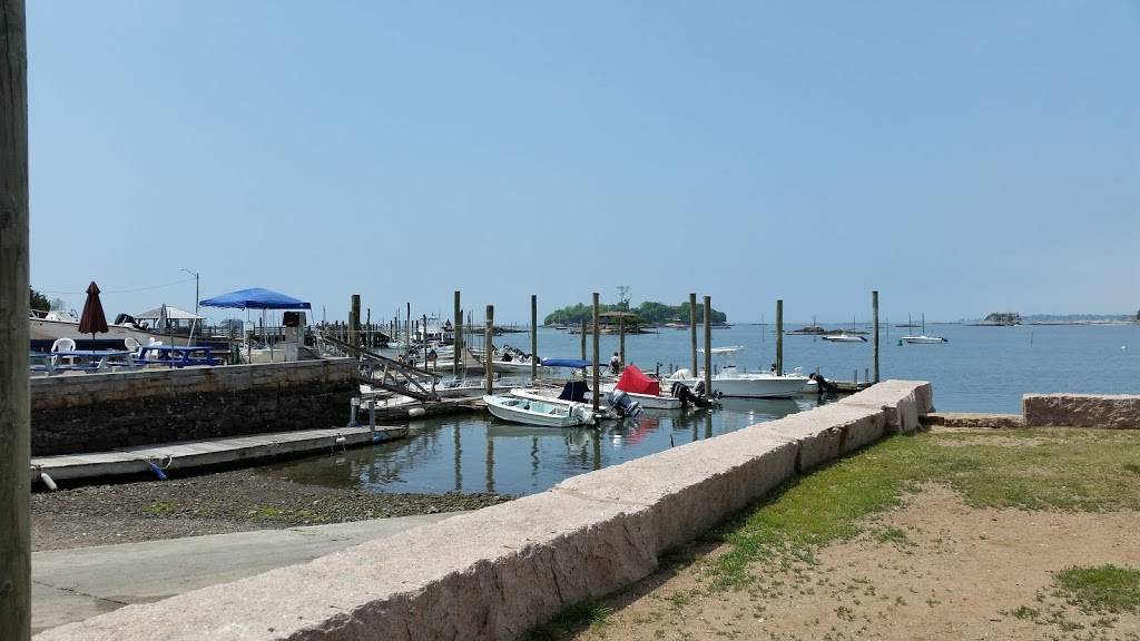 Stony Creek Marine & Cuisine | restaurant | 4 Indian Point Rd, Branford, CT 06405, USA | 2034812836 OR +1 203-481-2836