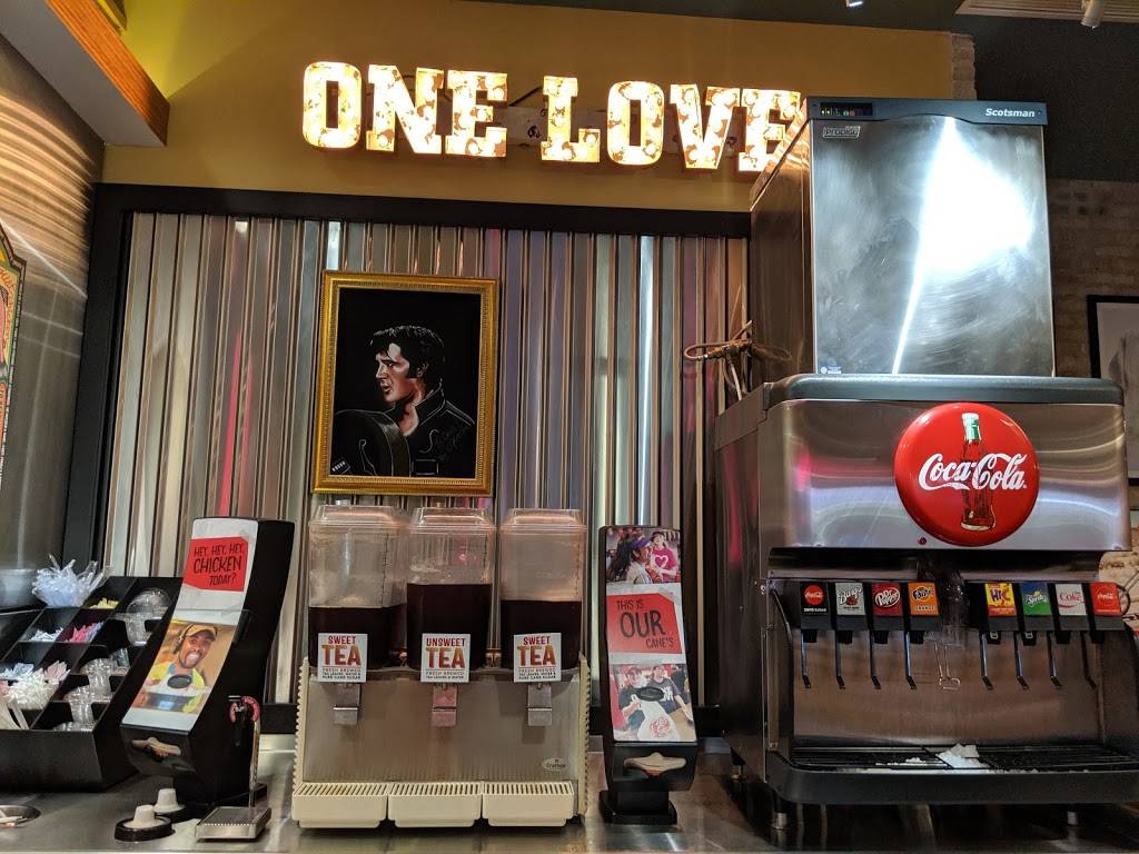 Raising Canes Chicken Fingers | meal takeaway | 5132 N High St, Columbus, OH 43214, USA | 6143967316 OR +1 614-396-7316