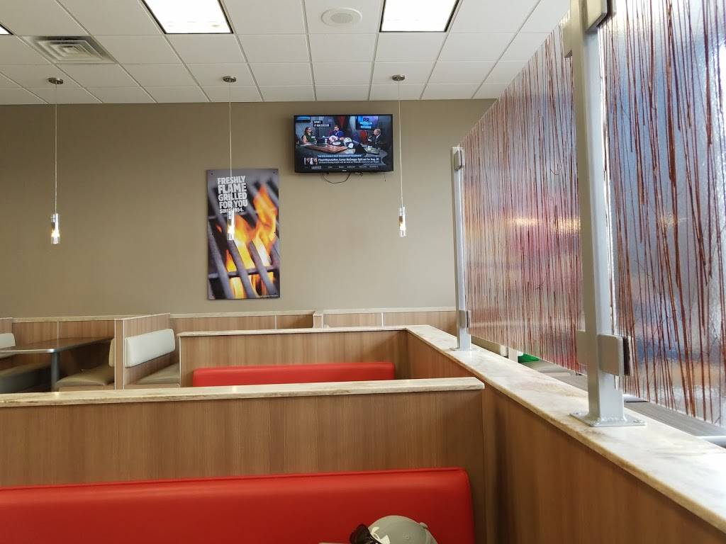 Burger King | restaurant | 4496 Sugar Maple Dr, Hermantown, MN 55811, USA | 2187299517 OR +1 218-729-9517