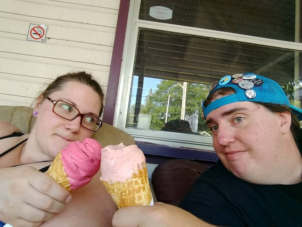 Mr. Norms Nephew | restaurant | 1004 Mosley St, Wasaga Beach, ON L9Z 2G7, Canada | 7054220954 OR +1 705-422-0954