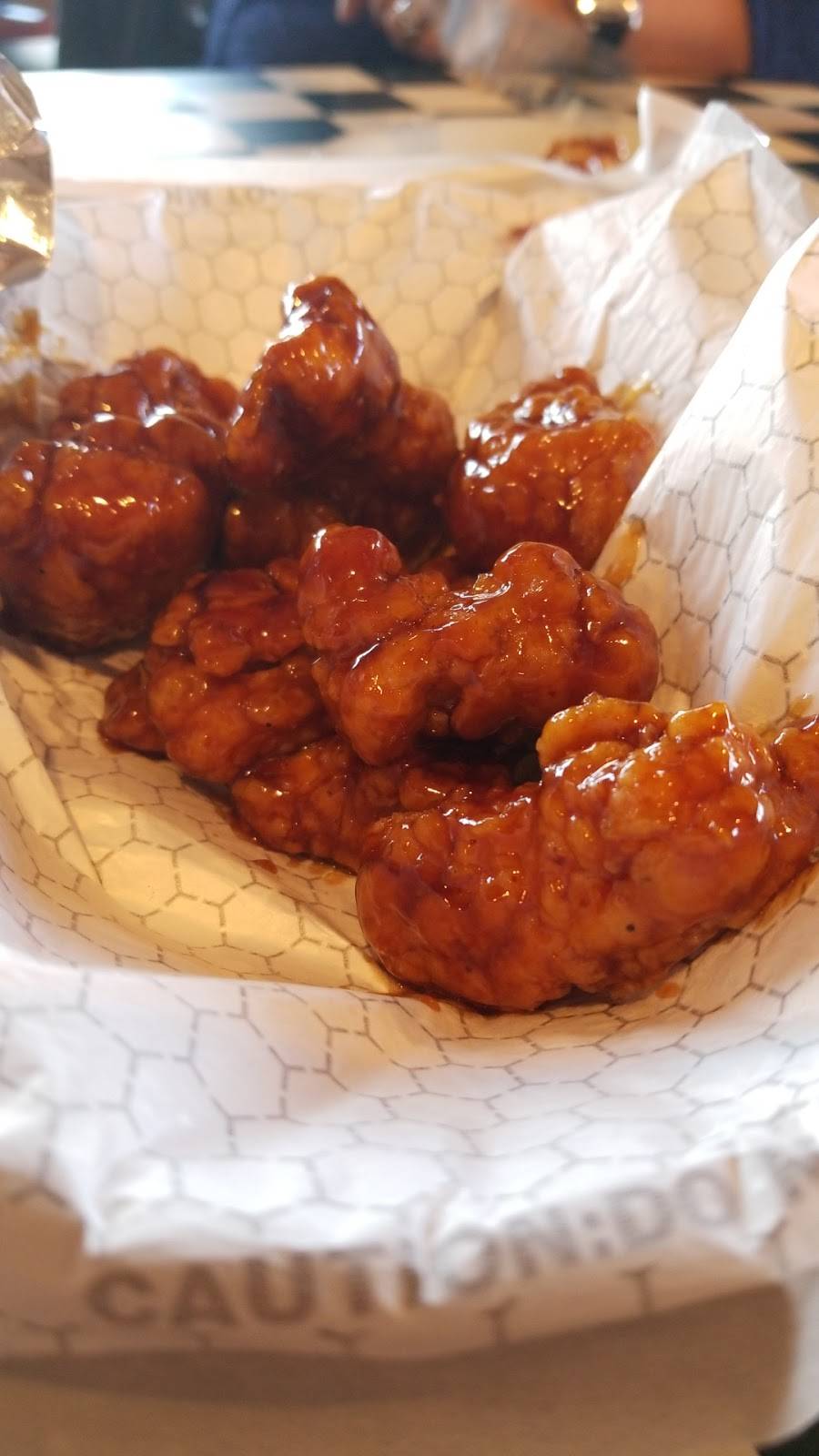 Pizza Hut | meal delivery | 1571 N Zaragoza Rd, El Paso, TX 79936, USA | 9158552335 OR +1 915-855-2335