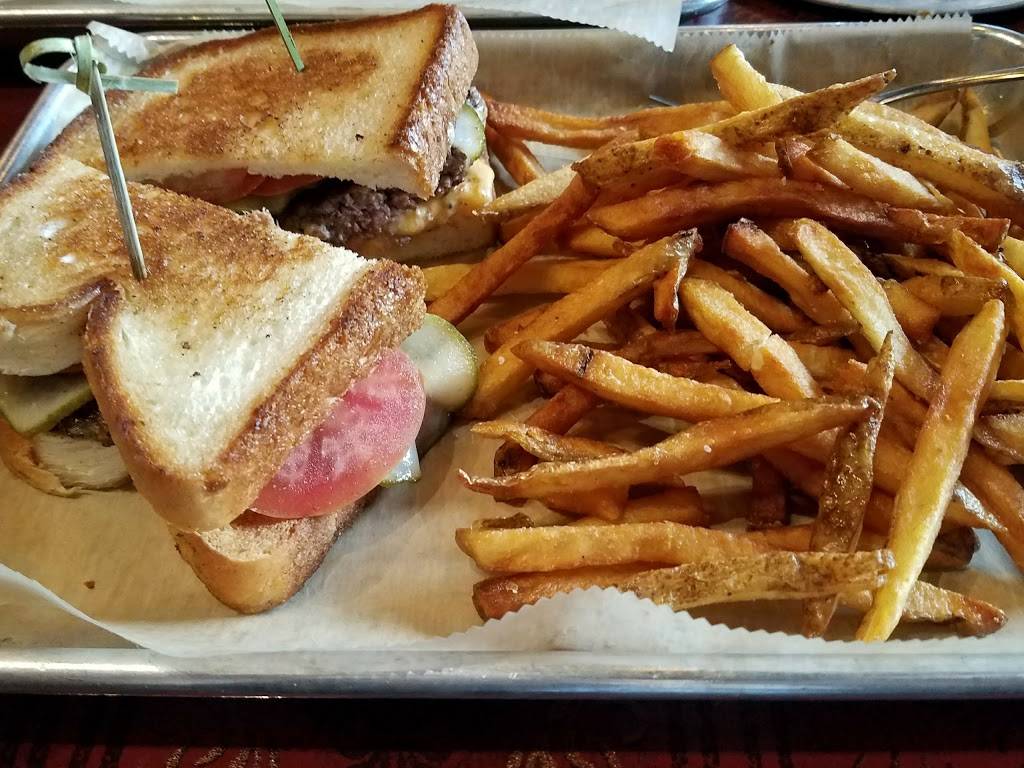 Pat and Gracies | restaurant | 138 Graceland Blvd, Columbus, OH 43214, USA | 6149875147 OR +1 614-987-5147