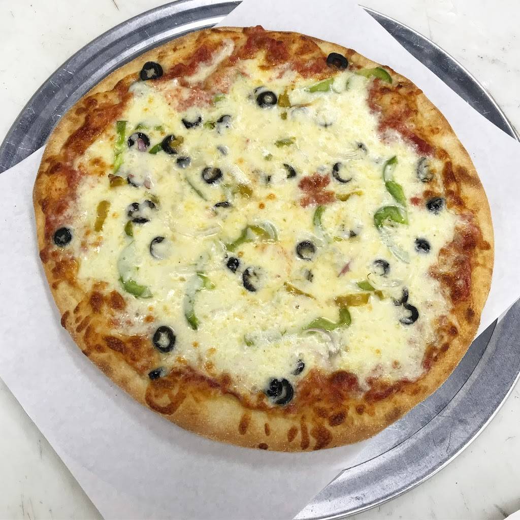 Momo’s fish, chicken & pizza | restaurant | 110 Main St, Paterson, NJ 07505, USA | 9732780043 OR +1 973-278-0043