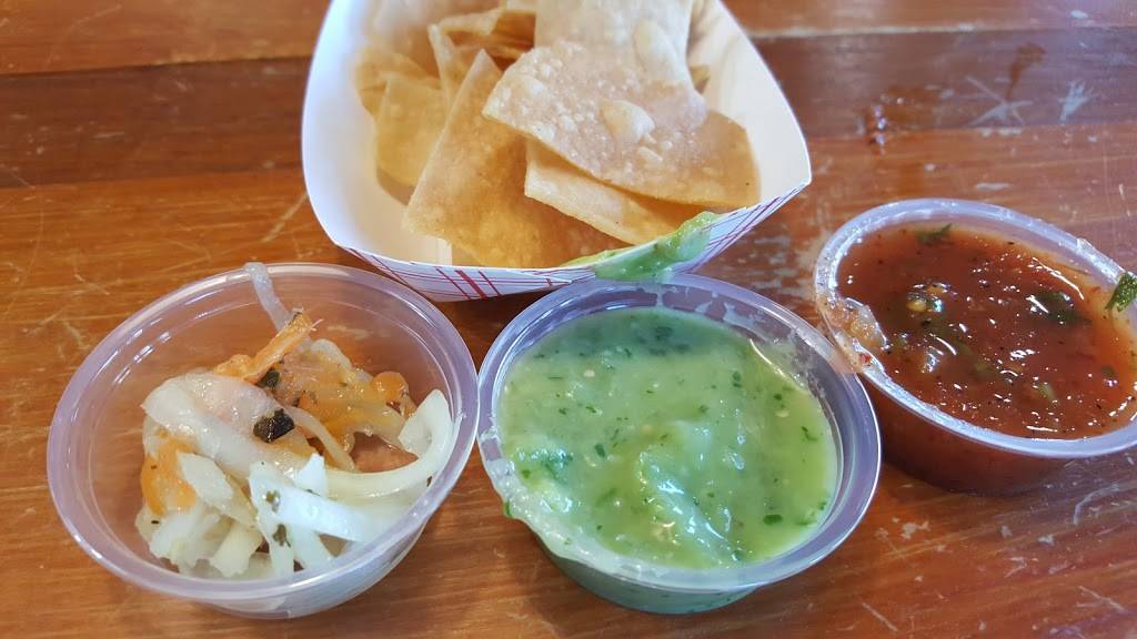 Two Amigos | restaurant | 3550 Stanley Blvd, Pleasanton, CA 94566, USA | 9254257667 OR +1 925-425-7667