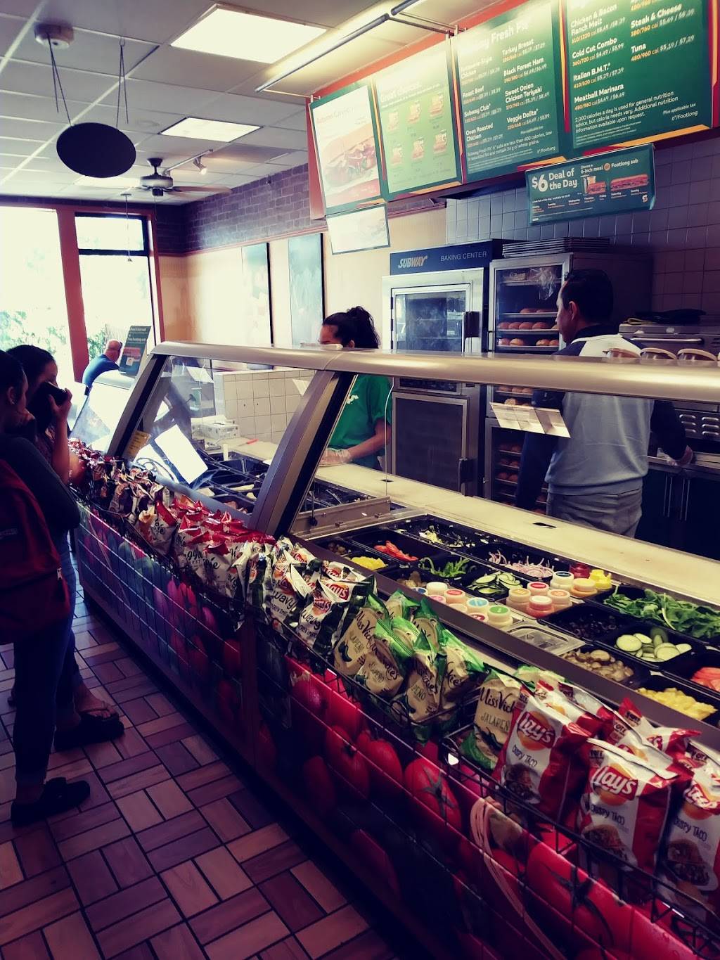Subway Restaurants | restaurant | 927 Broadway, Sonoma, CA 95476, USA | 7079397857 OR +1 707-939-7857