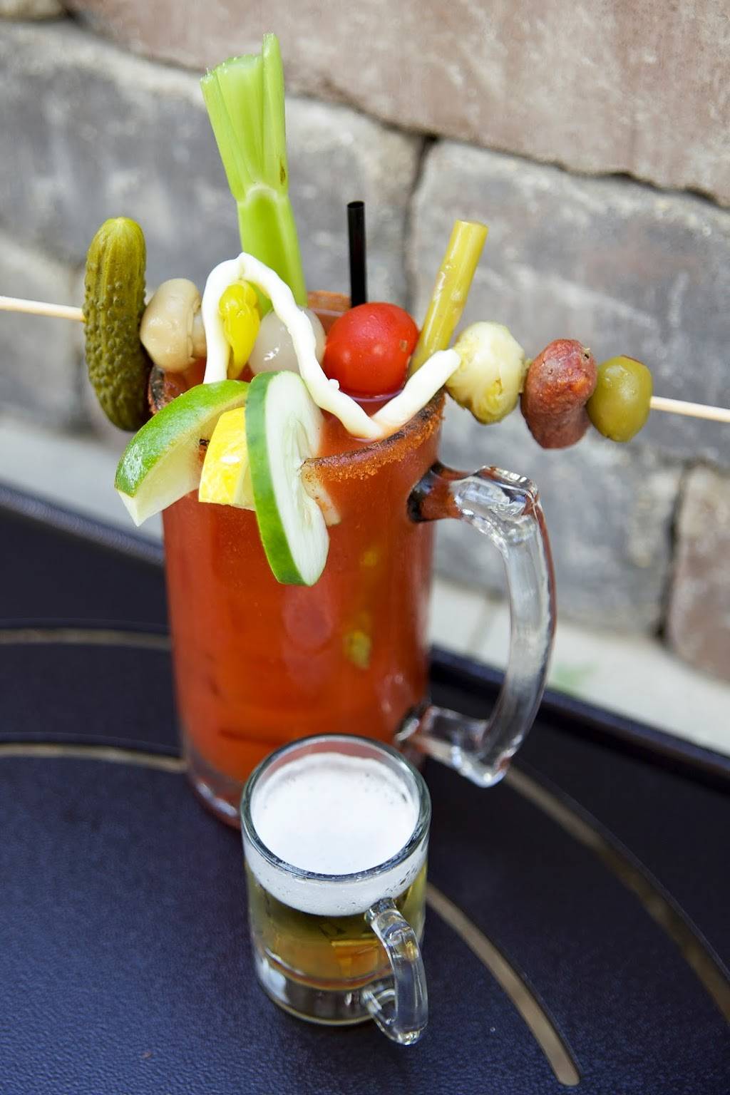 Mattys Bar & Grille | restaurant | 14460 College Ave, Muskego, WI 53150, USA | 4144273838 OR +1 414-427-3838