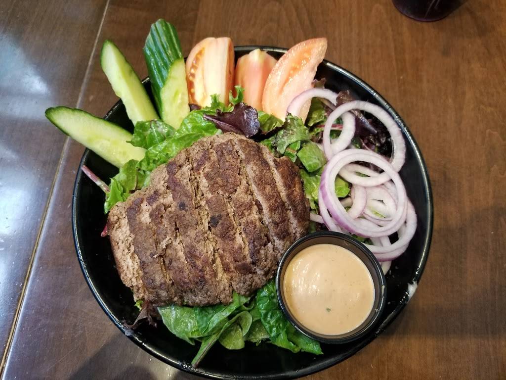 Wahlburgers | restaurant | 6301 Silver Dart Dr, Mississauga, ON L5P 1B2, Canada | 4167762576 OR +1 416-776-2576