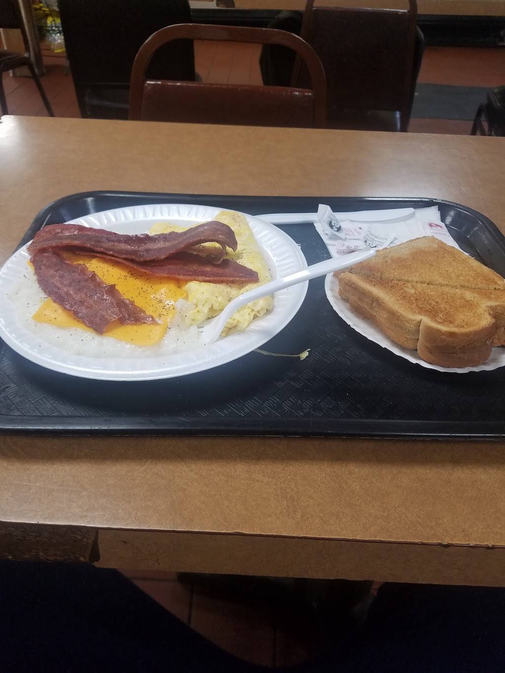 Carmines | restaurant | 146-46 Liberty Ave, Jamaica, NY 11435, USA | 7185266970 OR +1 718-526-6970