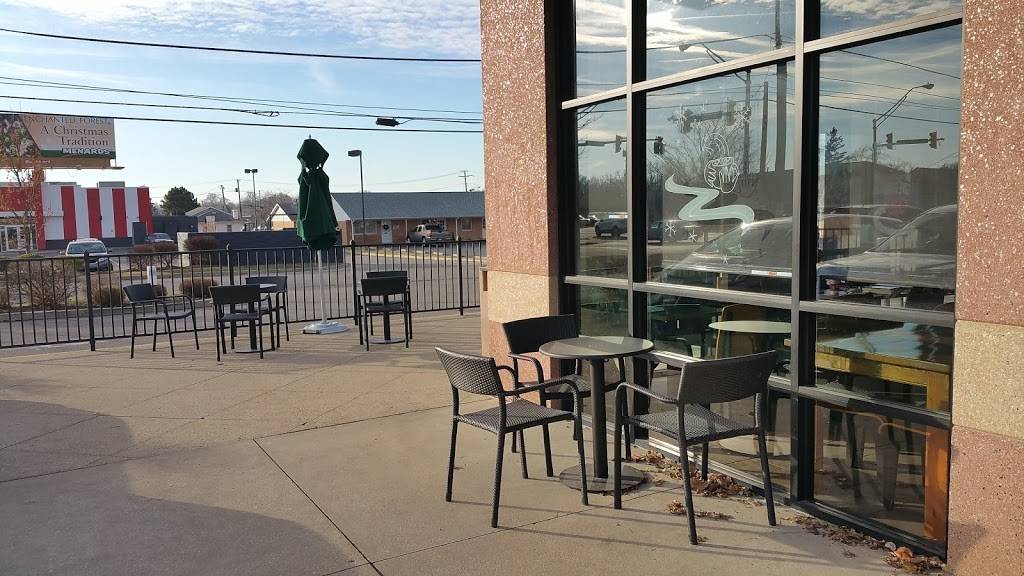 Starbucks | cafe | 523 S Tillotson Ave, Muncie, IN 47304, USA | 7652860336 OR +1 765-286-0336