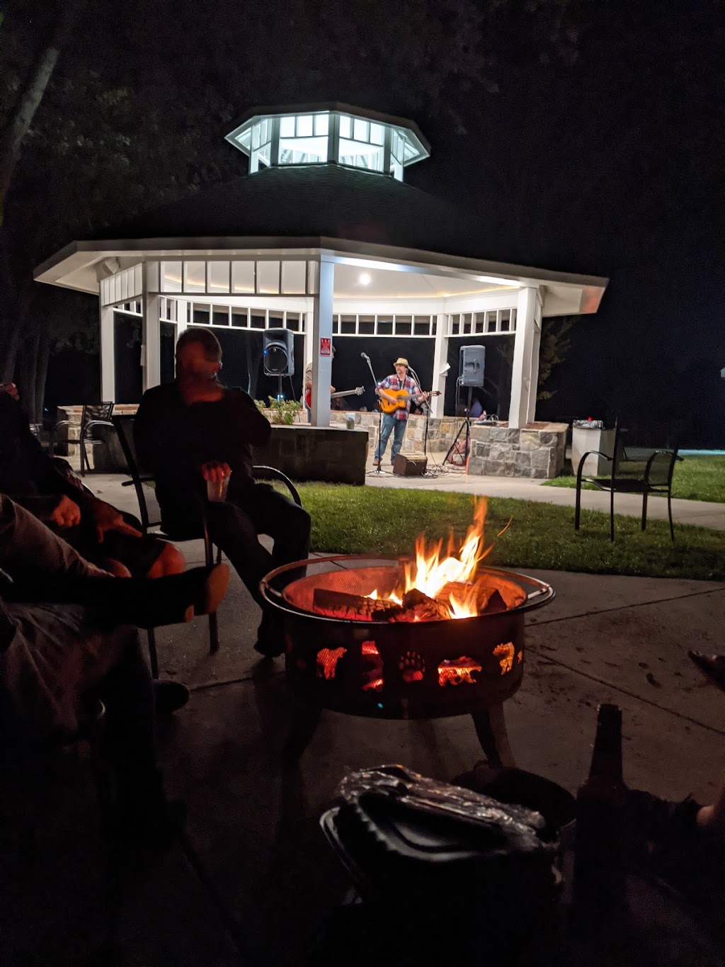 Silo Falls | restaurant | 19501 Georgia Ave, Brookeville, MD 20833, USA | 3019246500 OR +1 301-924-6500