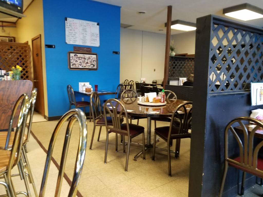 Broadway Diner | restaurant | 426 E Broadway St, Fortville, IN 46040, USA | 3174856120 OR +1 317-485-6120