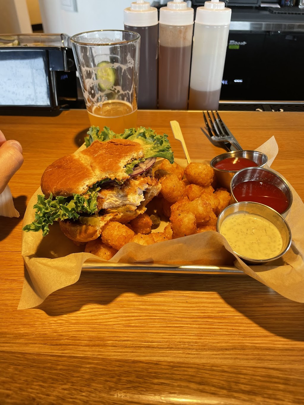 Justy’s | restaurant | 1787 SW Chandler Ave, Bend, OR 97702, USA | 5416173232 OR +1 541-617-3232