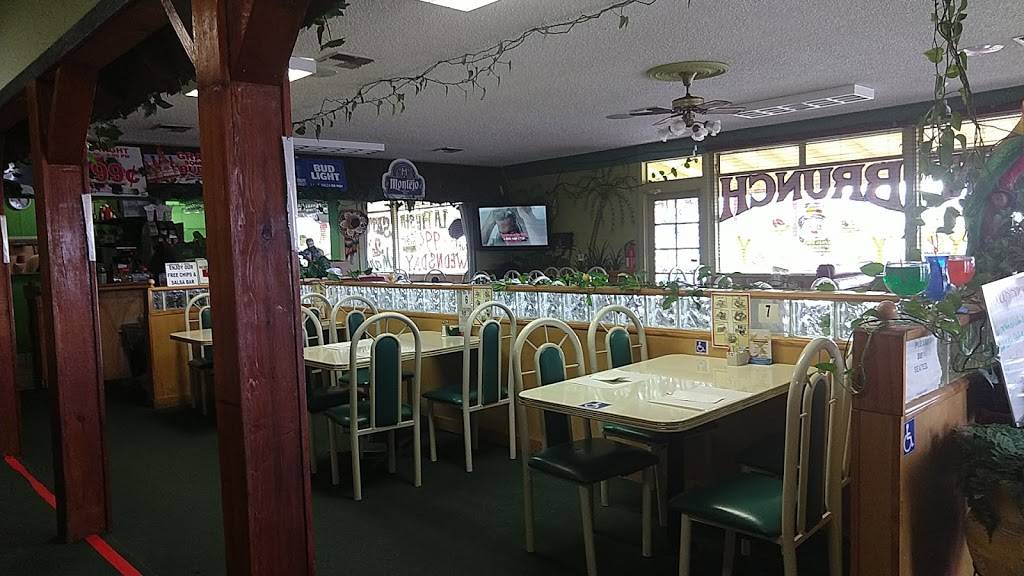 La Fiesta Mexican Food | restaurant | 22144 CA-18 #2, Apple Valley, CA 92307, USA | 7602408200 OR +1 760-240-8200