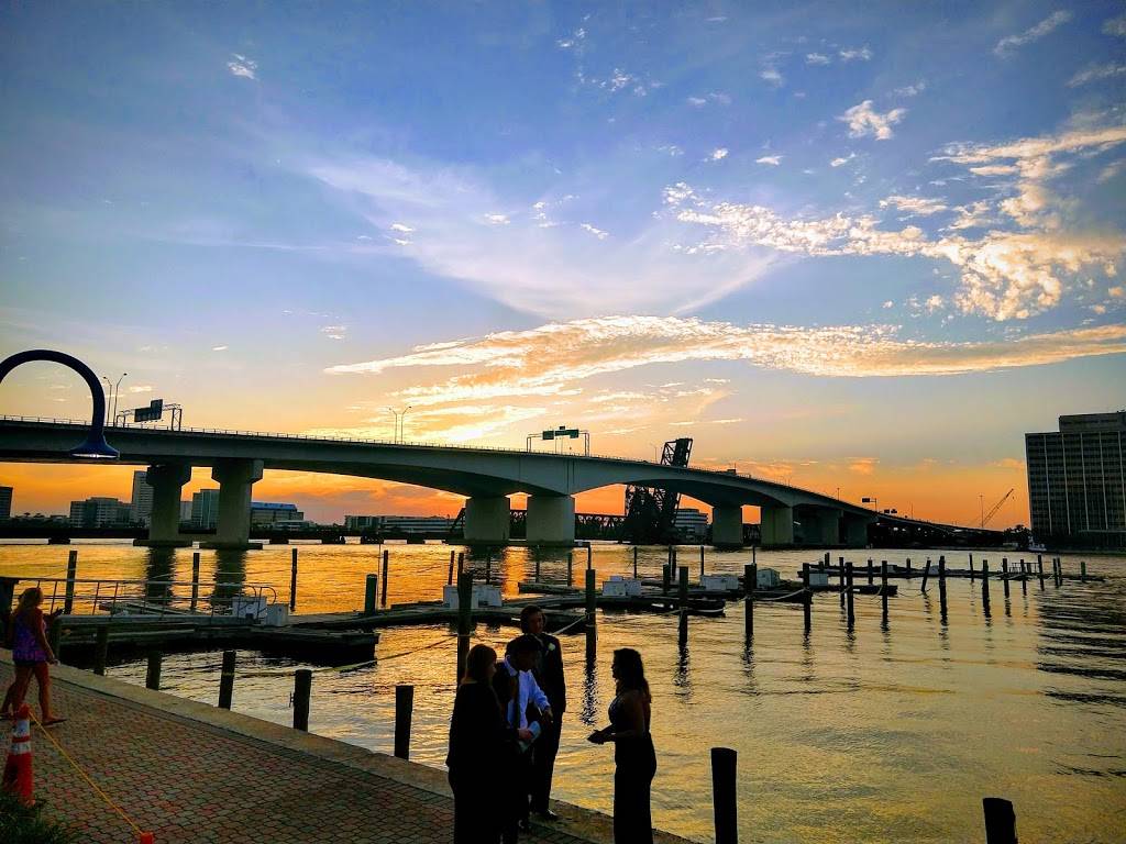 River City Brewing Company | restaurant | 835 Museum Cir, Jacksonville, FL 32207, USA | 9043982299 OR +1 904-398-2299