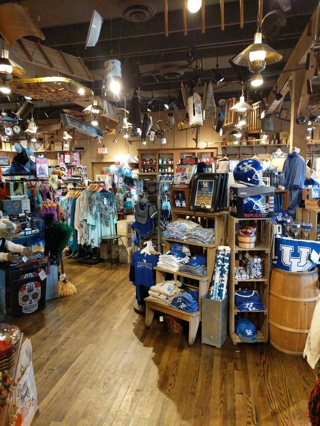 Cracker Barrel Old Country Store | restaurant | 5311 Frederica St, Owensboro, KY 42301, USA | 2706844118 OR +1 270-684-4118