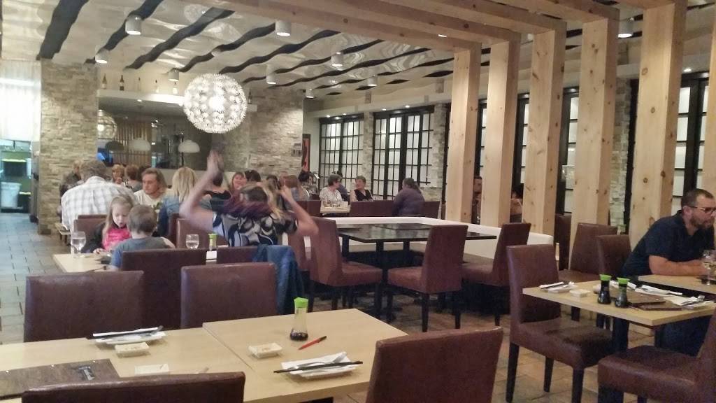 Sushi Matsu | restaurant | 2485 Boulevard Casavant O, Saint-Hyacinthe, QC J2S 7E5, Canada | 4507683955 OR +1 450-768-3955