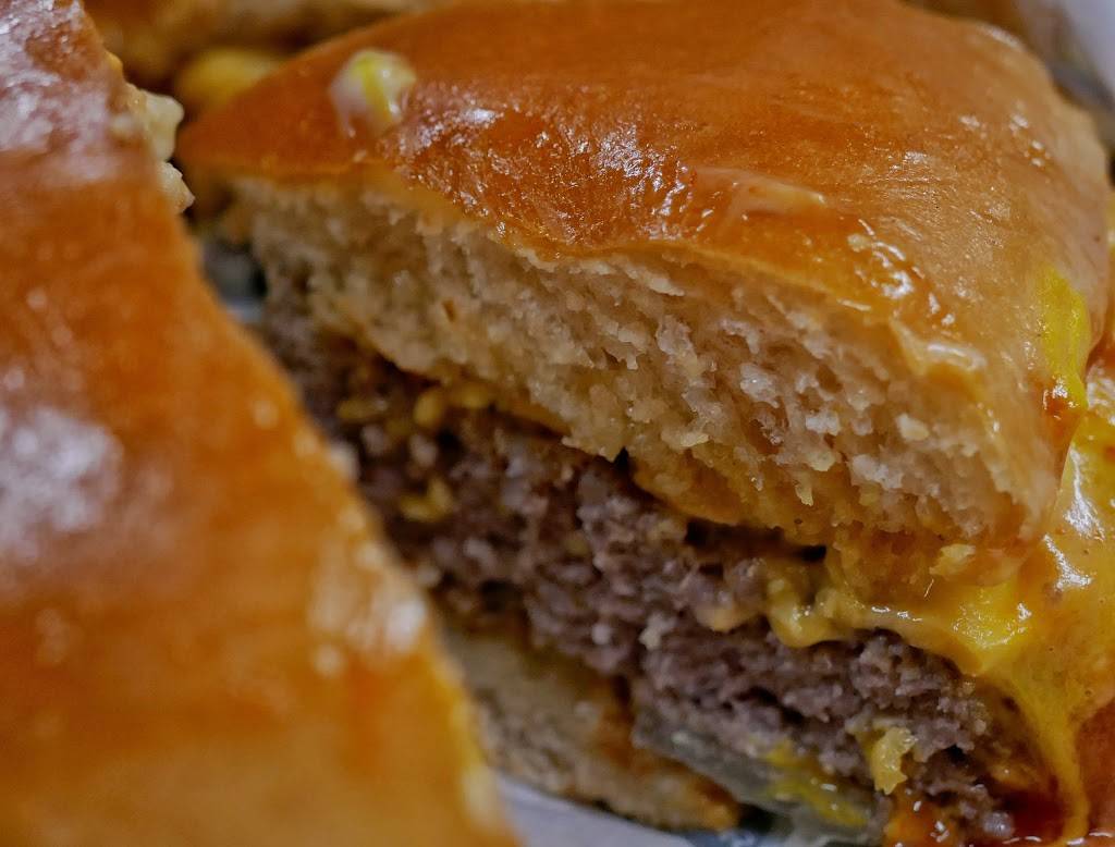 Hardees / Red Burrito | restaurant | 8428 University City Blvd, Charlotte, NC 28213, USA | 7045491957 OR +1 704-549-1957