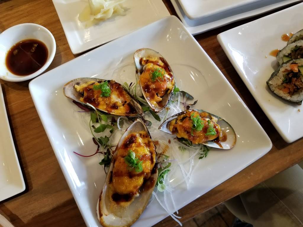 Kombu Sushi | restaurant | 3719 Sunset Blvd, Los Angeles, CA 90026, USA | 3236631048 OR +1 323-663-1048