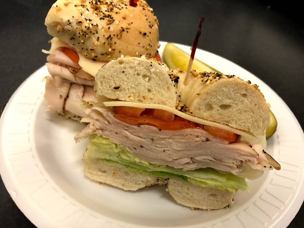 Newark Deli & Bagels | meal takeaway | 36 E Main St, Newark, DE 19711, USA | 3022667150 OR +1 302-266-7150