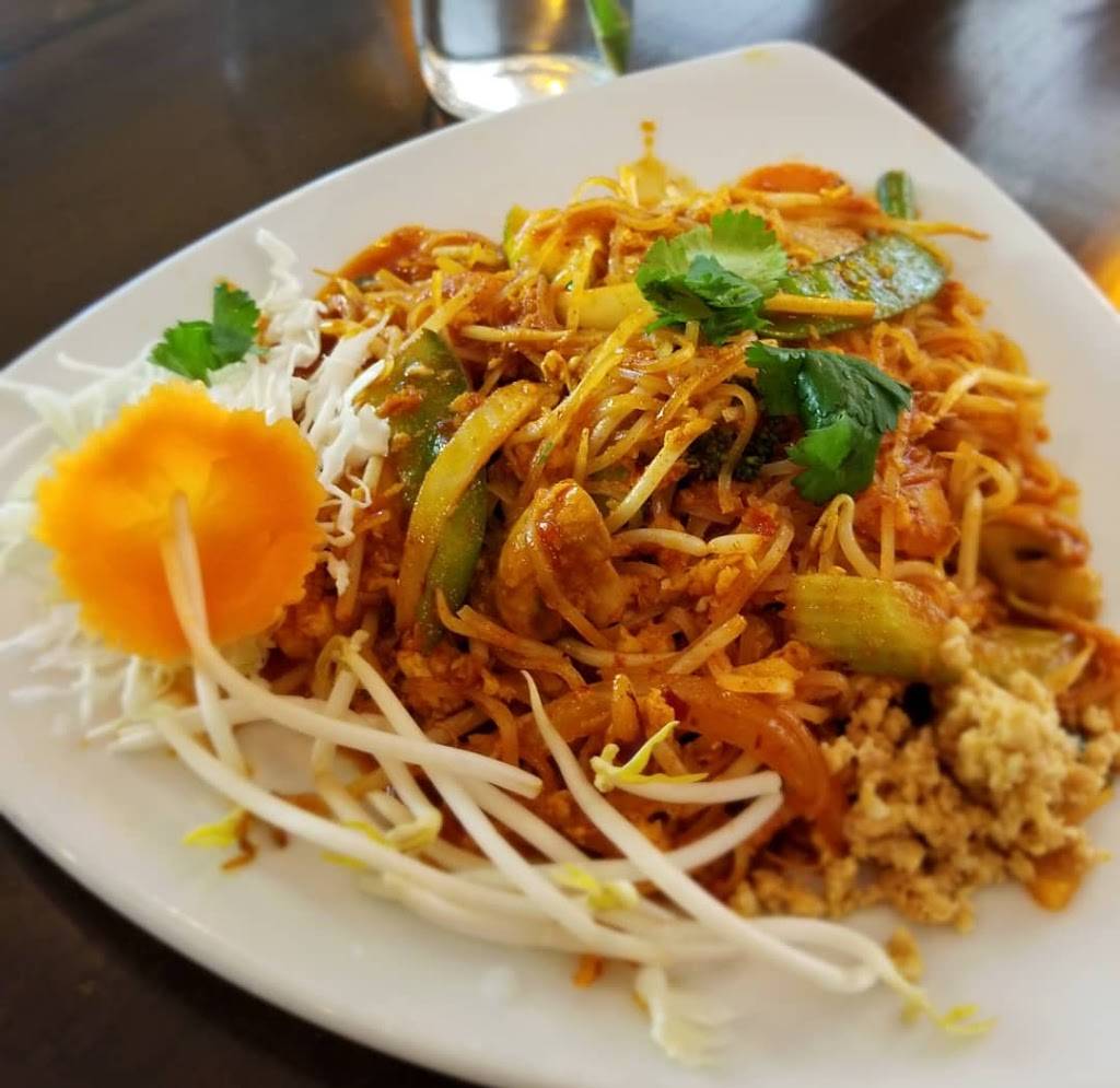 Bangkok Square | restaurant | 6500 SW Archer Rd, Gainesville, FL 32608, USA | 3523754488 OR +1 352-375-4488