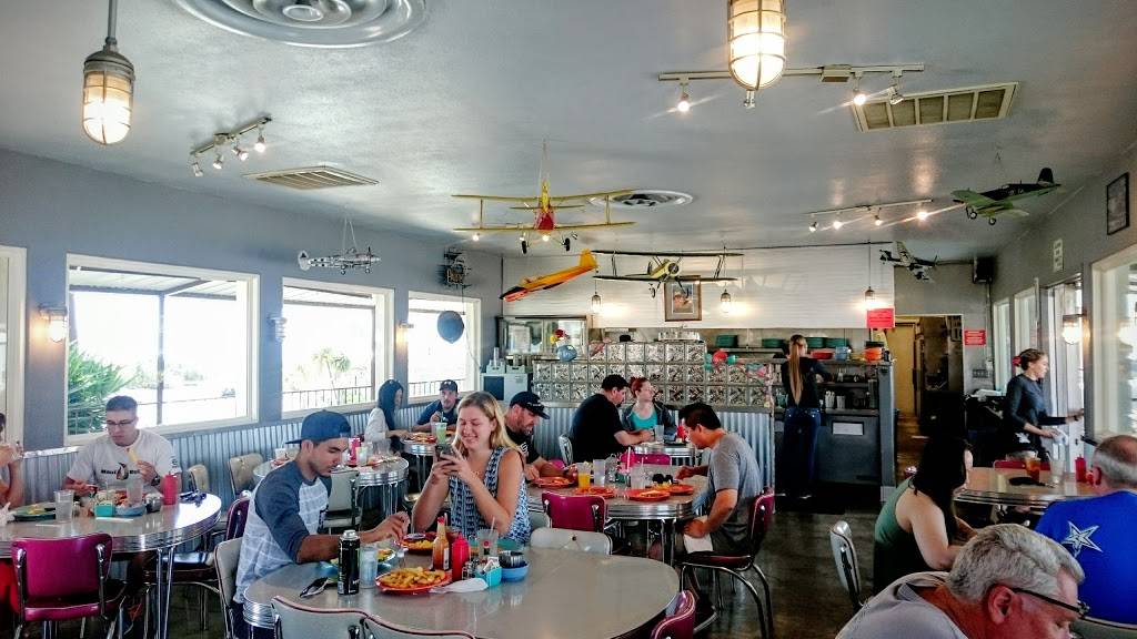 Maniac-Mikes Cafe | restaurant | 1749 W 13th St, Upland, CA 91786, USA | 9099829886 OR +1 909-982-9886