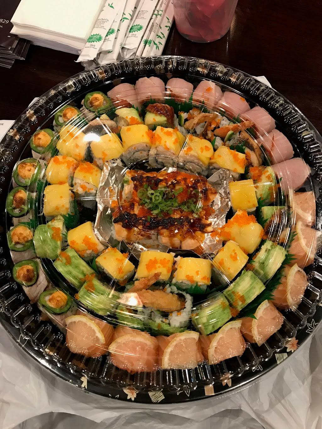Super Sushi House | restaurant | 950 King Dr #104, Daly City, CA 94015, USA | 4158597829 OR +1 415-859-7829