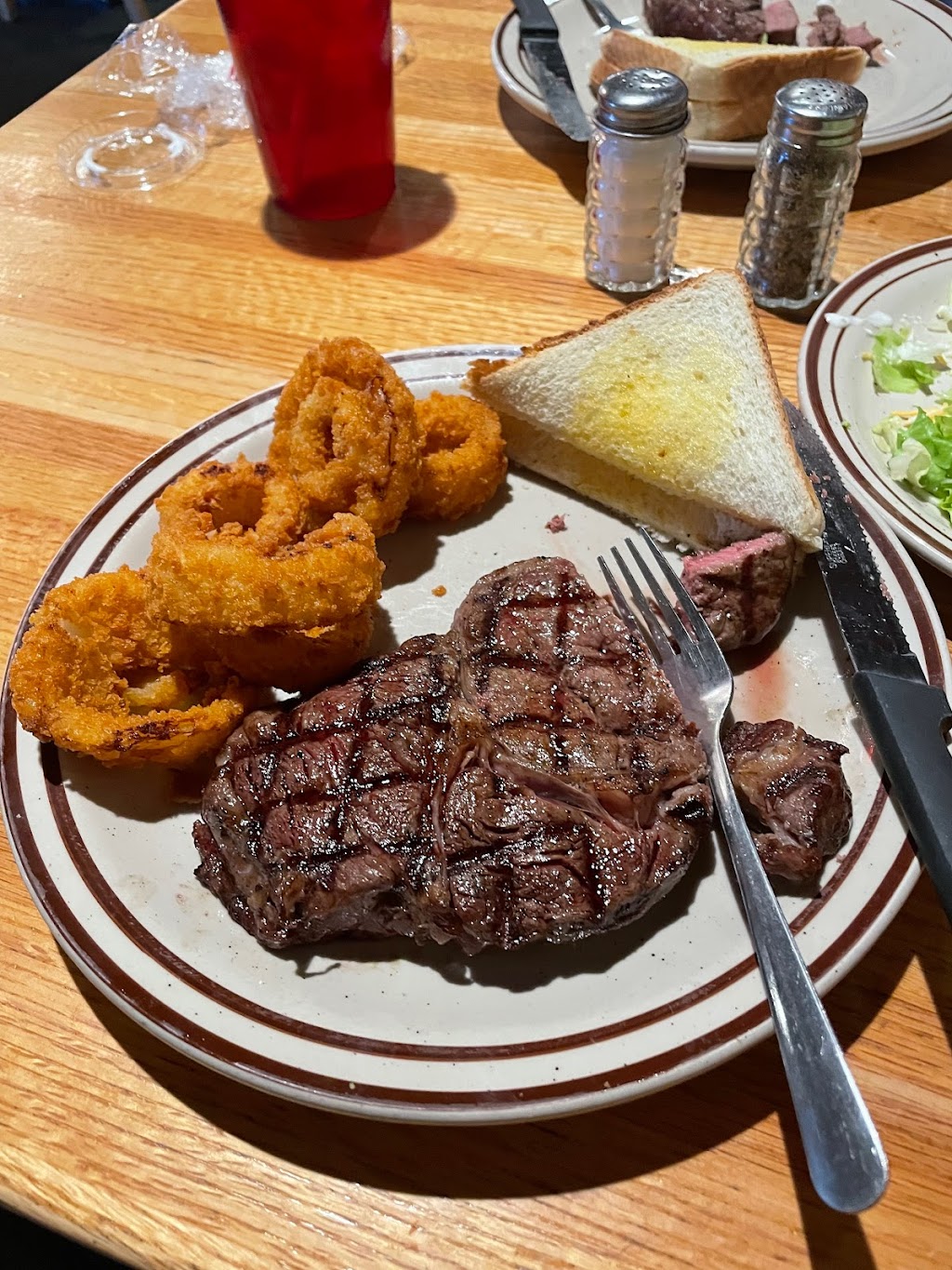 K-Bobs Steakhouse | restaurant | 1228 S 2nd St, Raton, NM 87740, USA | 5754452548 OR +1 575-445-2548