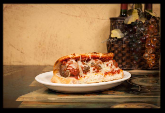 Zio Johnos - 3120 Edgewood RD SW, Cedar Rapids | restaurant | next to Walmart, 3120 Edgewood Rd SW, Cedar Rapids, IA 52404, USA | 3193961700 OR +1 319-396-1700