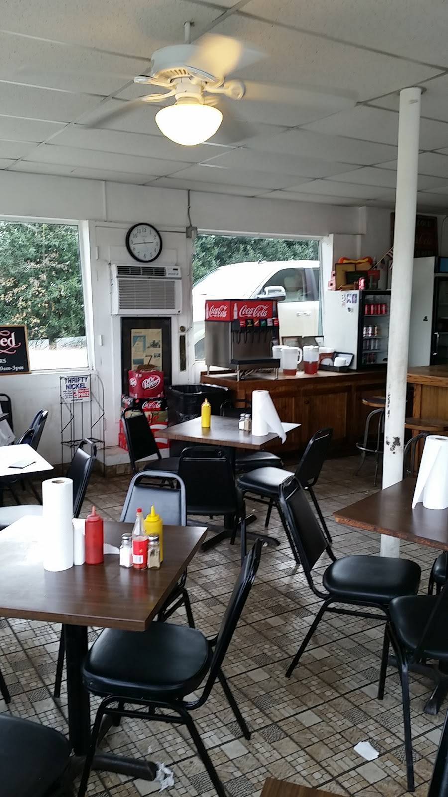 Brandis World Famous Hot Dogs | restaurant | 1377 Church Street Ext NW, Marietta, GA 30060, USA | 7704223681 OR +1 770-422-3681