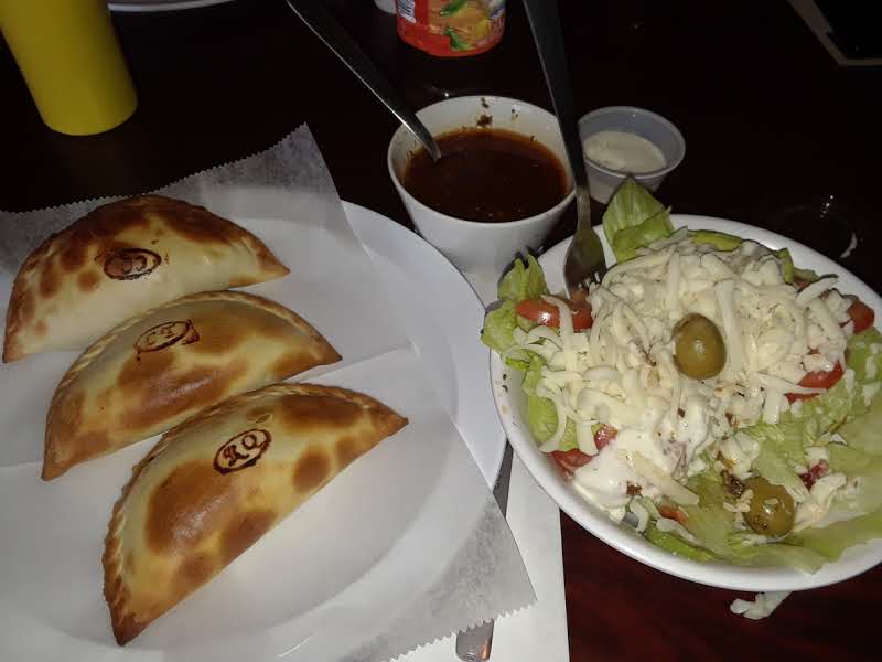 Solo Empanadas | restaurant | 4109 N 10th St, McAllen, TX 78504, USA | 9566861555 OR +1 956-686-1555