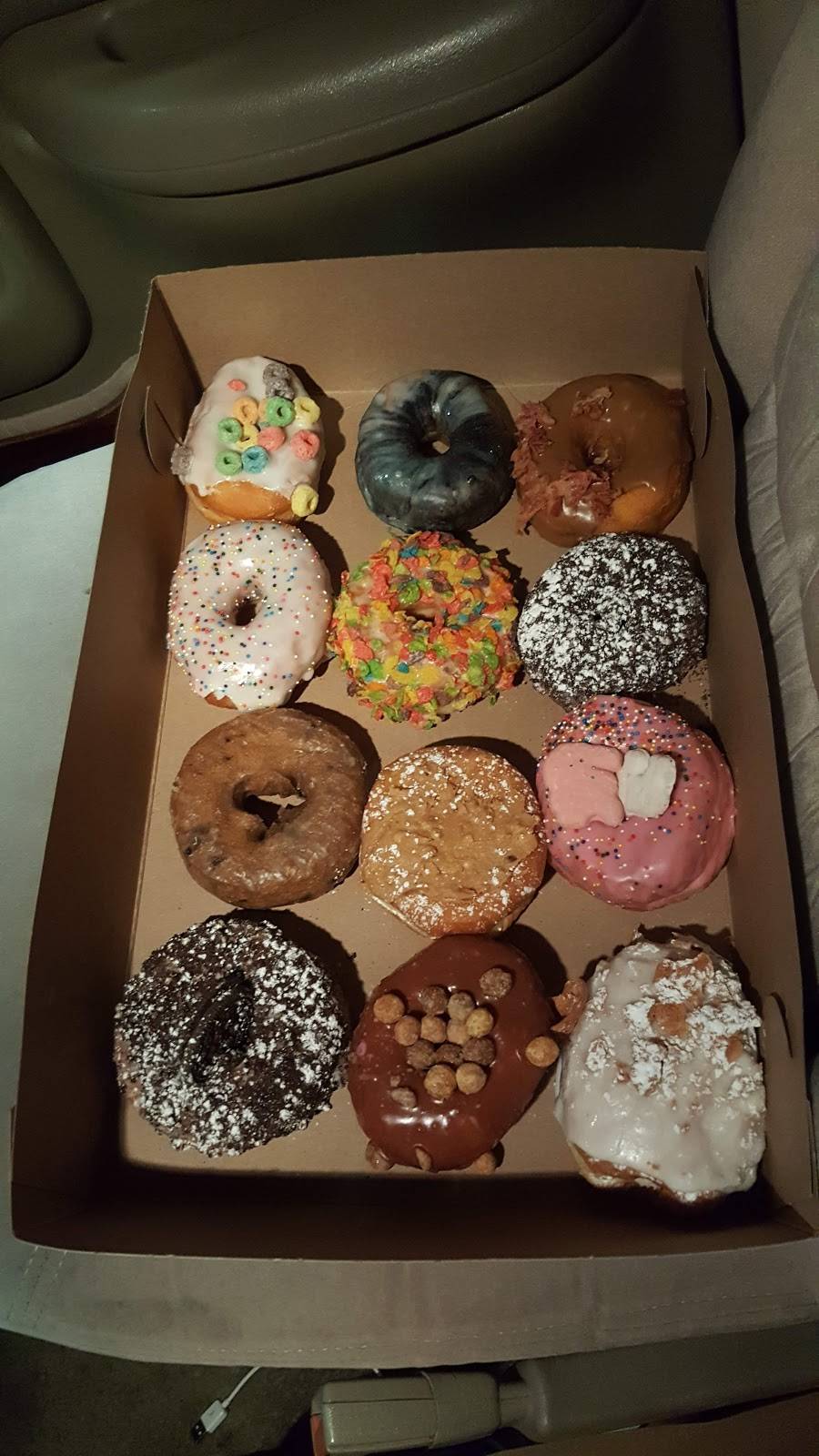 Sugarr Donuts | restaurant | 1752 Eureka Rd, Wyandotte, MI 48192, USA | 7342588386 OR +1 734-258-8386
