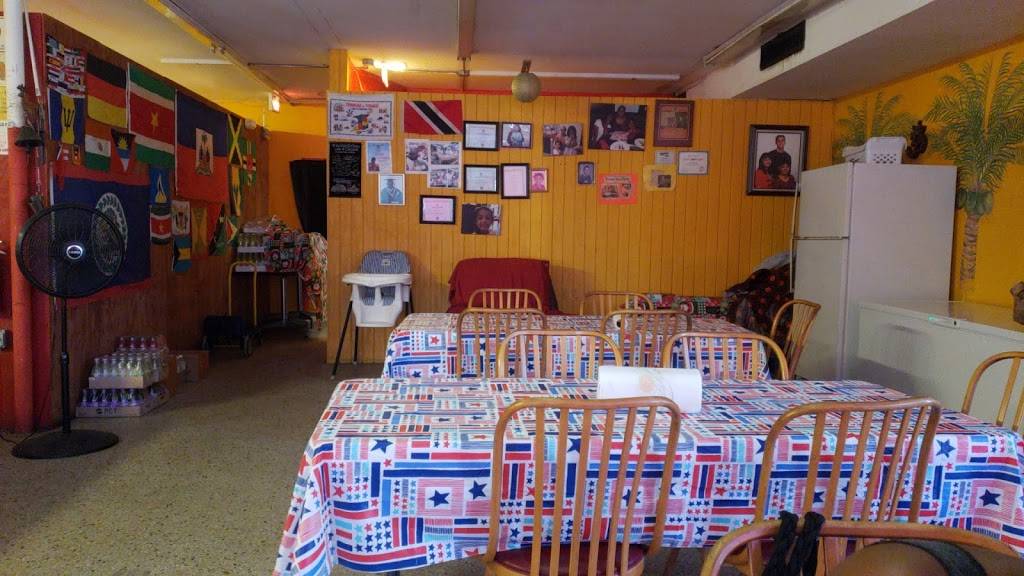 Taras Roti Shop | restaurant | 10006 N 30th St, Tampa, FL 33612, USA | 8138668272 OR +1 813-866-8272