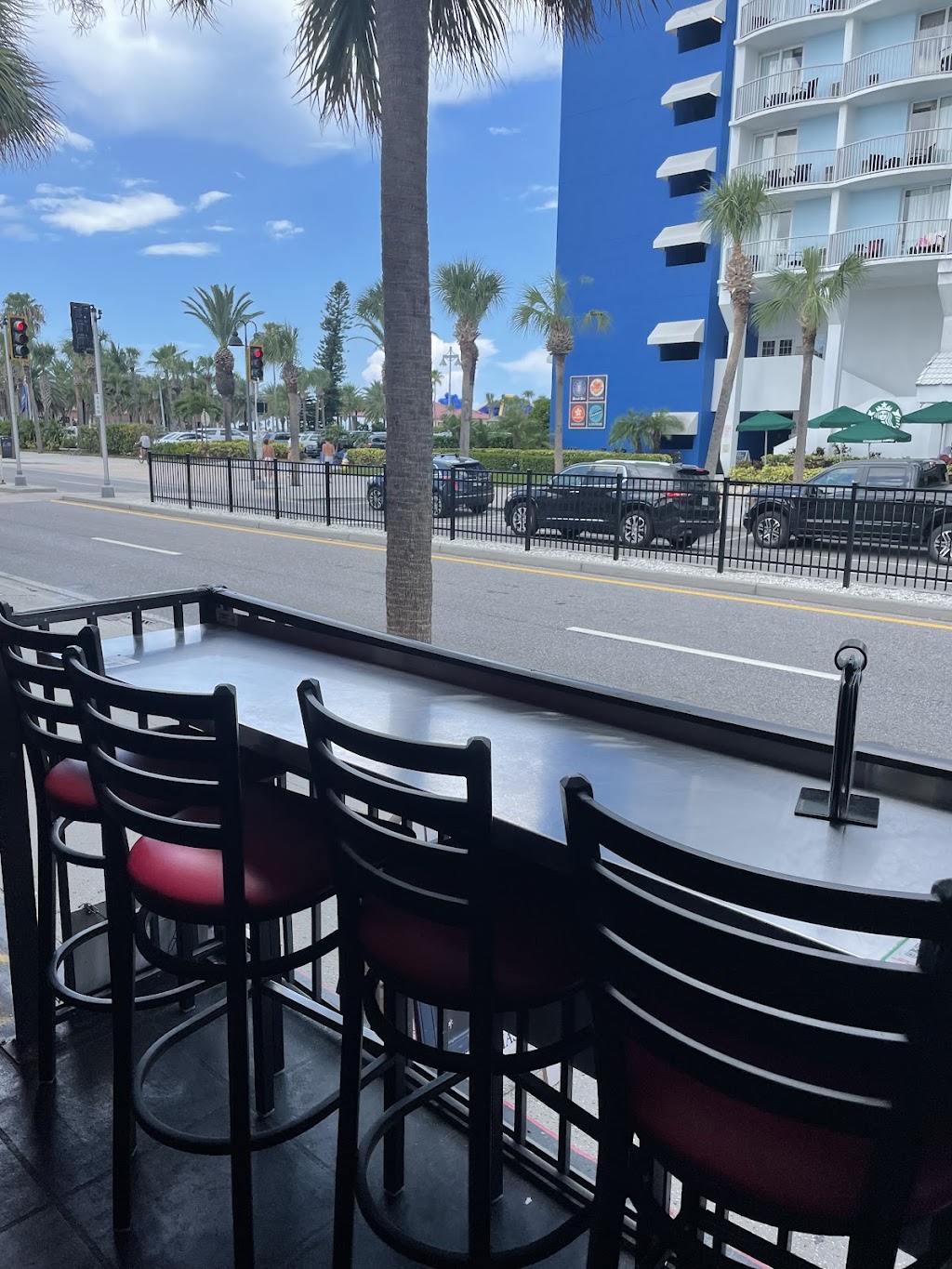 Little Anthonys Pizzeria | restaurant | 407 Mandalay Ave, Clearwater, FL 33767, USA | 7272282980 OR +1 727-228-2980