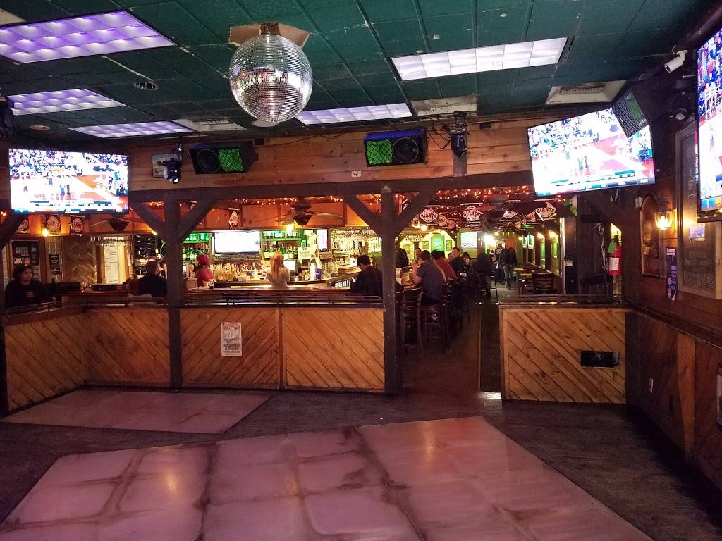 Molly Magees | night club | 241 Castro St, Mountain View, CA 94041, USA | 6509610108 OR +1 650-961-0108