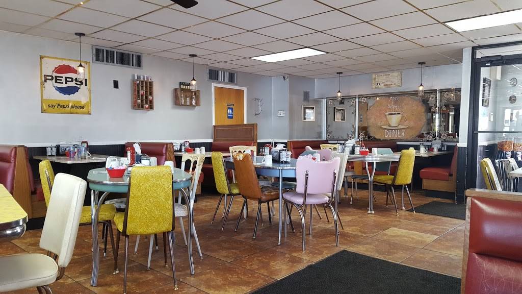 Miss Batavia | restaurant | 566 E Main St, Batavia, NY 14020, USA | 5853439786 OR +1 585-343-9786