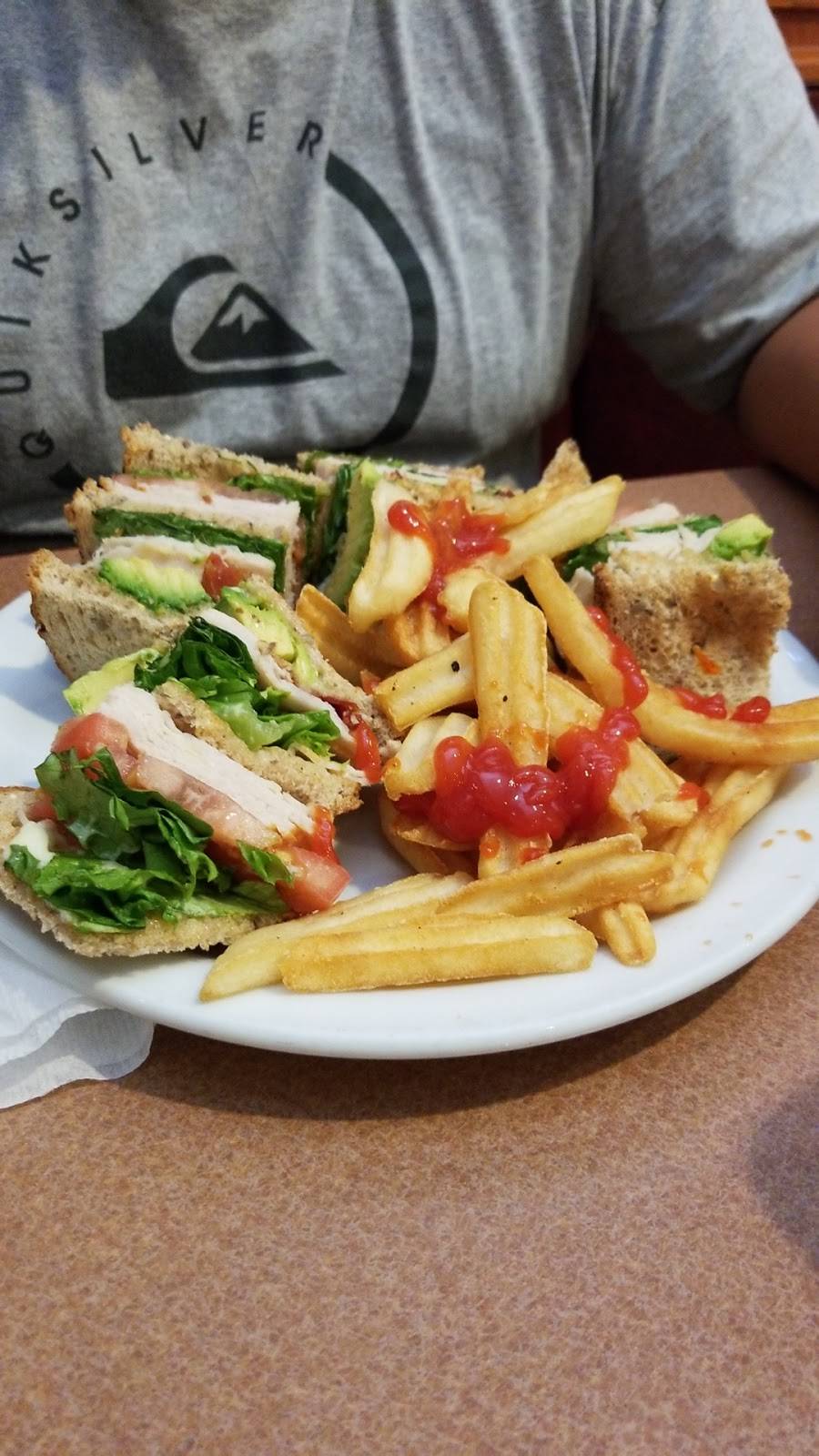 Dennys | restaurant | 1701 E Monte Vista Ave, Vacaville, CA 95688, USA | 7074480660 OR +1 707-448-0660